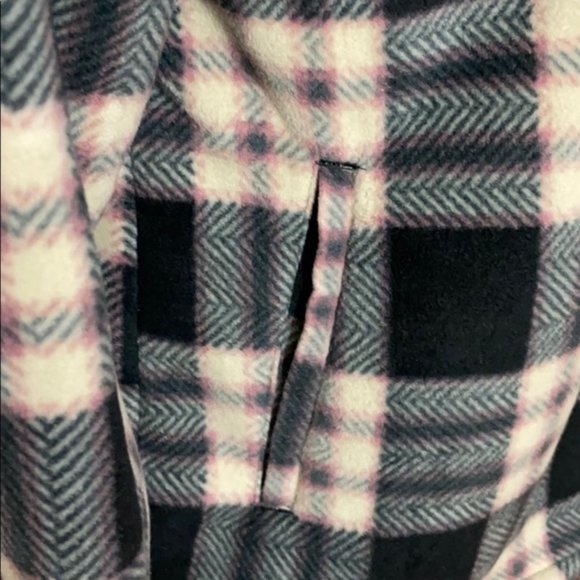 Soho Threads Ladies Plush Shirt Jacket Plaid Super Cozy--Black (Wood Rose) - Picture 6 of 8